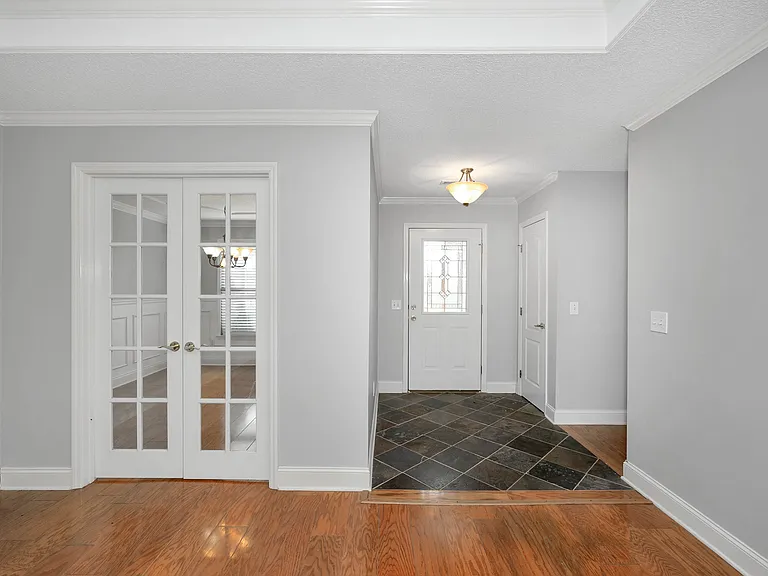 105 Wandering Ln — Photo 13