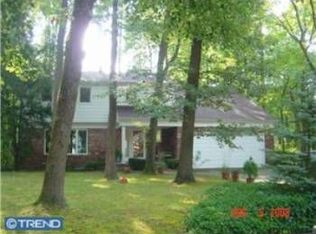 518 Fireside Cir, Cherry Hill, NJ 08003