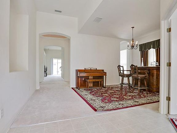 3rd image of 8713 Sandy Plains Dr