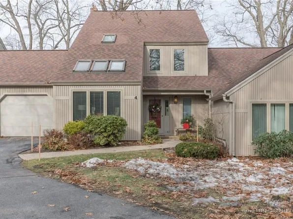 4 Wildwood Dr, Cape Elizabeth, ME 04107