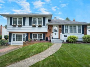 2946 Avon Rd, Bethlehem, PA 18017