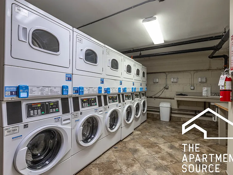 639 W Wrightwood Ave #202 — Photo 9