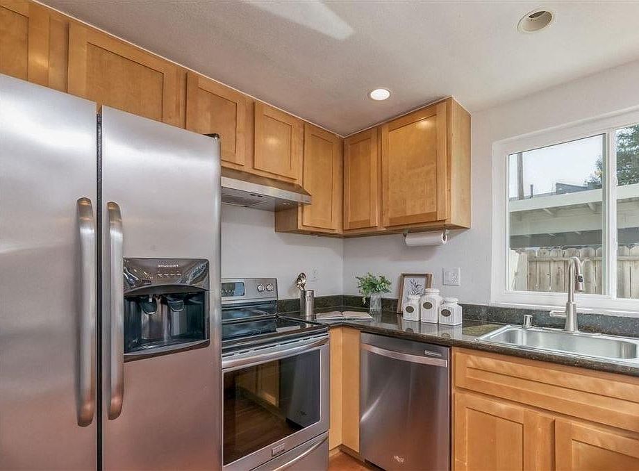 2nd image of 3181 Tonopah Ct