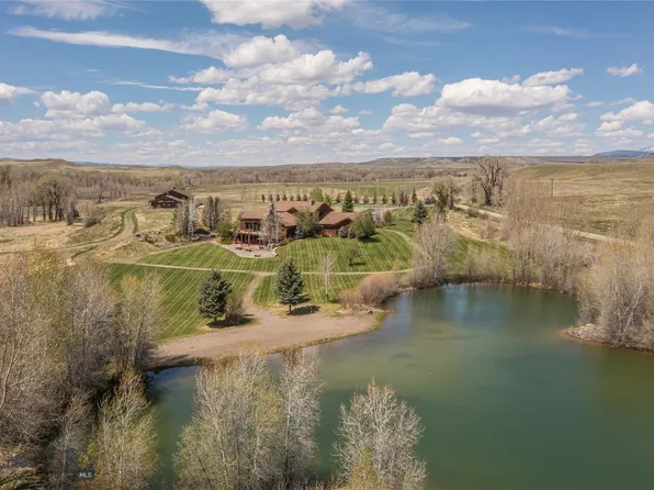 171 Shields River Rd E, Livingston, MT 59047