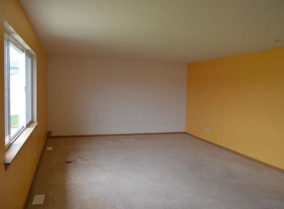 3rd image of 5232 Bentgrass St