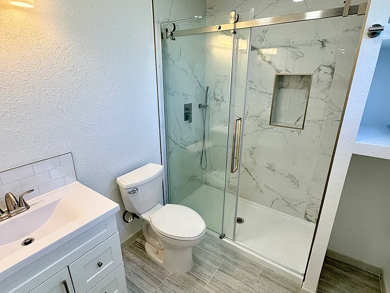 10426 Reymouth Ave — Photo 17
