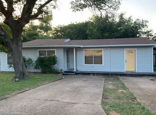 1240 S Brazos St, Weatherford, TX 76086