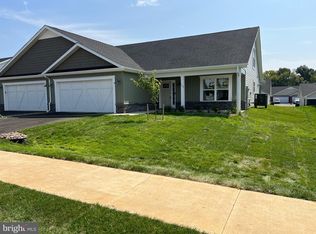 259 Dripping Spring Dr, Hedgesville, WV 25427