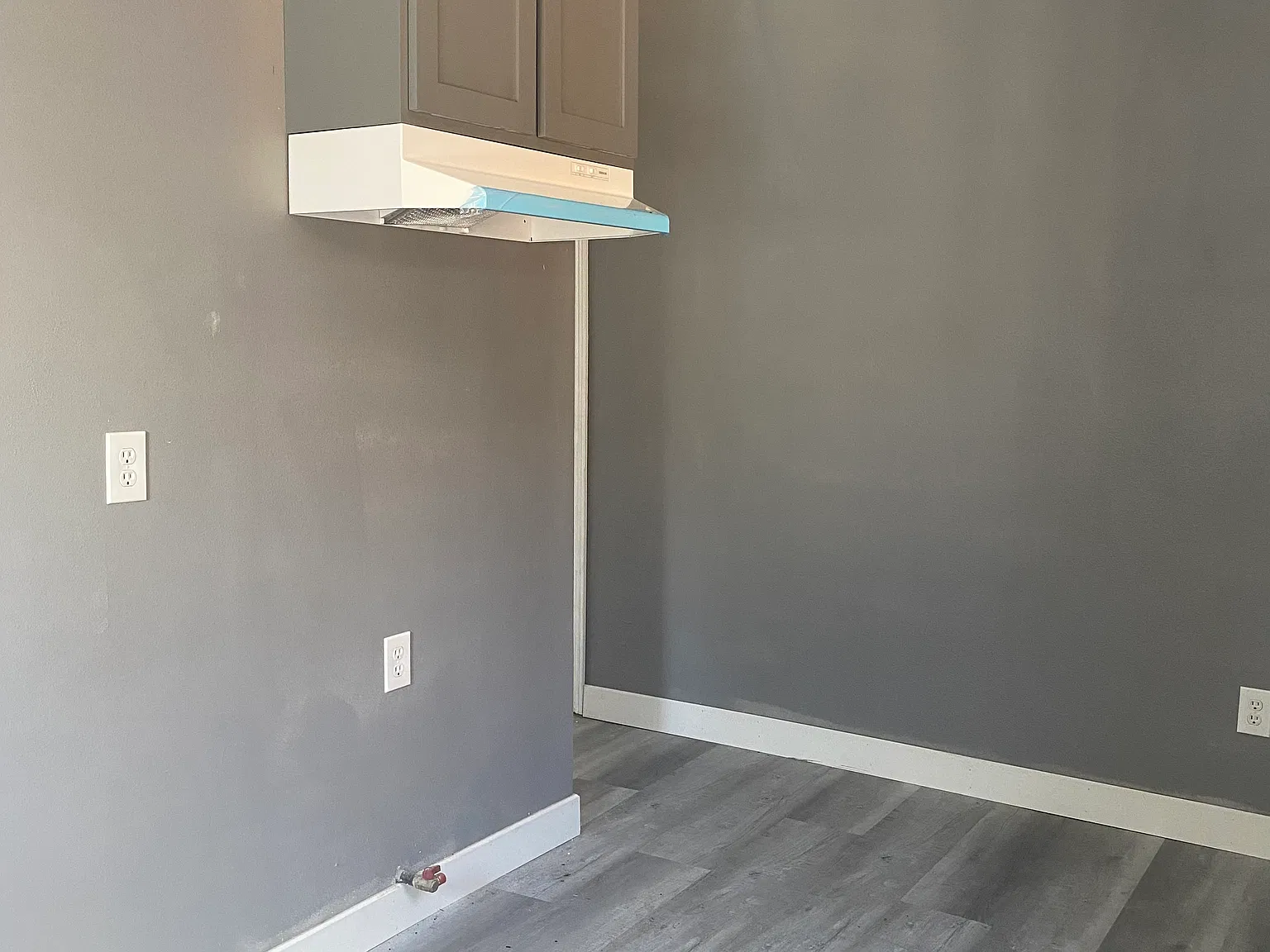 2 bed, 800 sqft, $2,295 — Photo 3