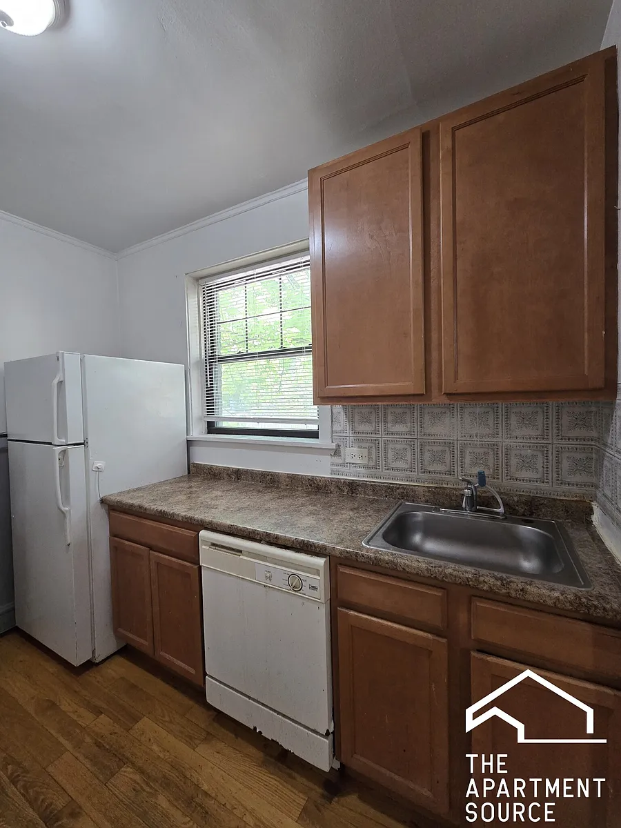 Building Photo - 804 Washington St #3