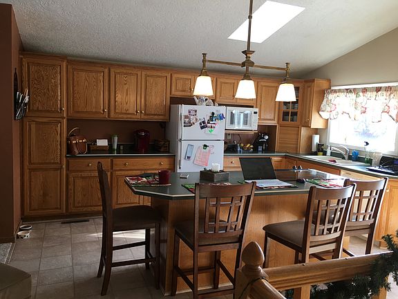4th image of 5710 Lorraine Ave