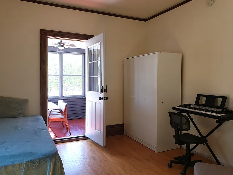 2125 E Washington Ave #1 — Photo 7