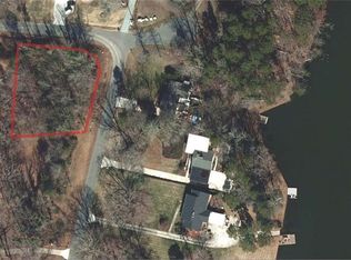 5200 Mockingbird Rd #10, Greensboro, NC 27406