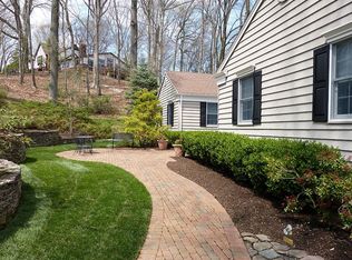 5 E Brook Dr, Holmdel, NJ 07733