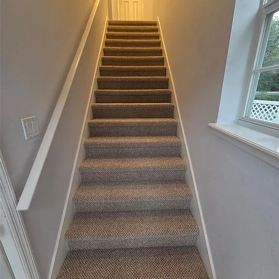 930 Spring Park Loop #B — Photo 2