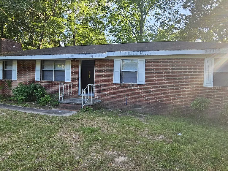 306 Mustang Dr — Photo 28