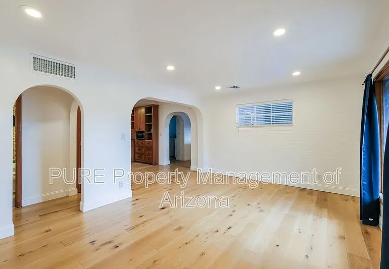 2817 N 51st St — Photo 5