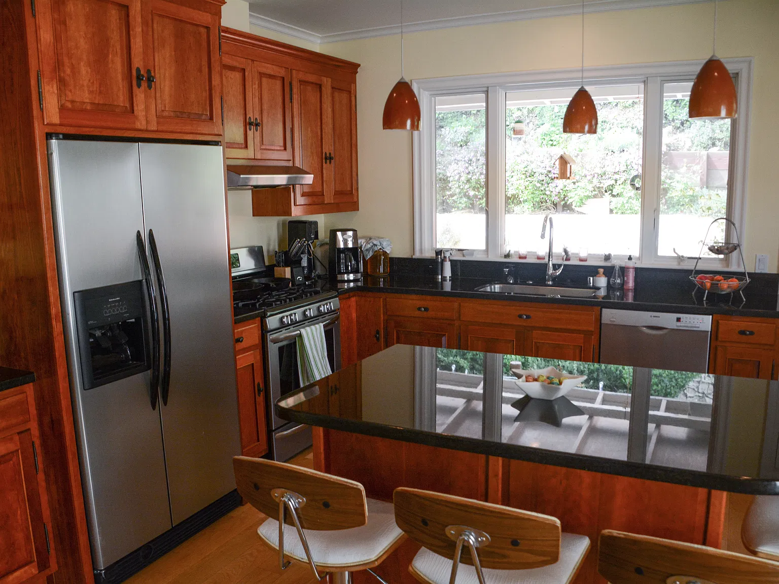 3 bed, 1500 sqft, $4,400 — Photo 4