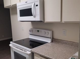 073 - Canyon Crest Hills Apartments, Riverside, CA 92507