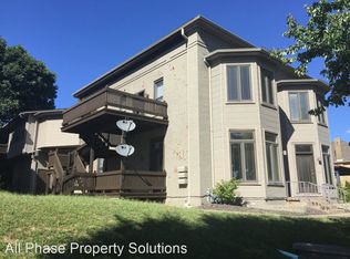 1243 Maine St APT 4, Quincy, IL 62301