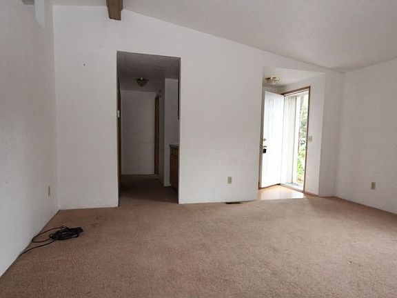4th image of 25 Lincolnshire St
