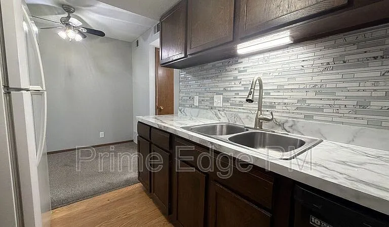 4520 Calvert St #2 — Photo 8