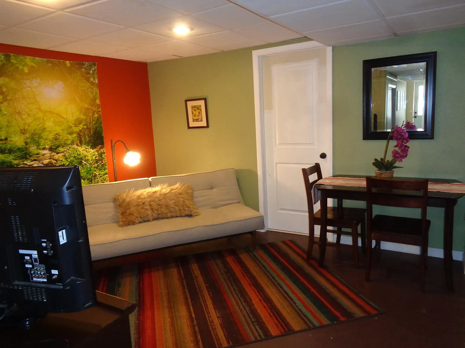 10 S Gay Dr — Photo 2