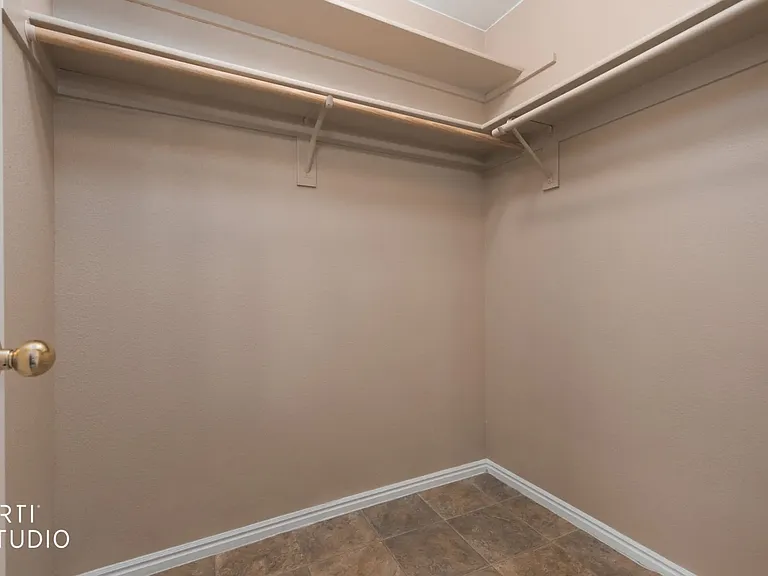 841 Tucson St — Photo 16