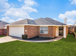 1704 Morrison Dr, Fort Worth, TX 76112