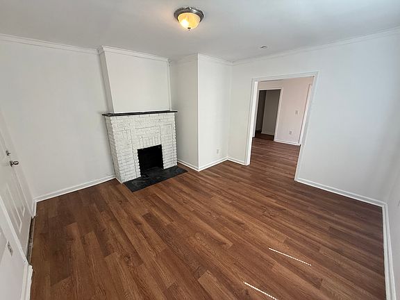 2nd image of 601 S Elizabeth Pl NW