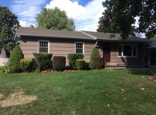 58 Country Gables Cir, Rochester, NY 14606