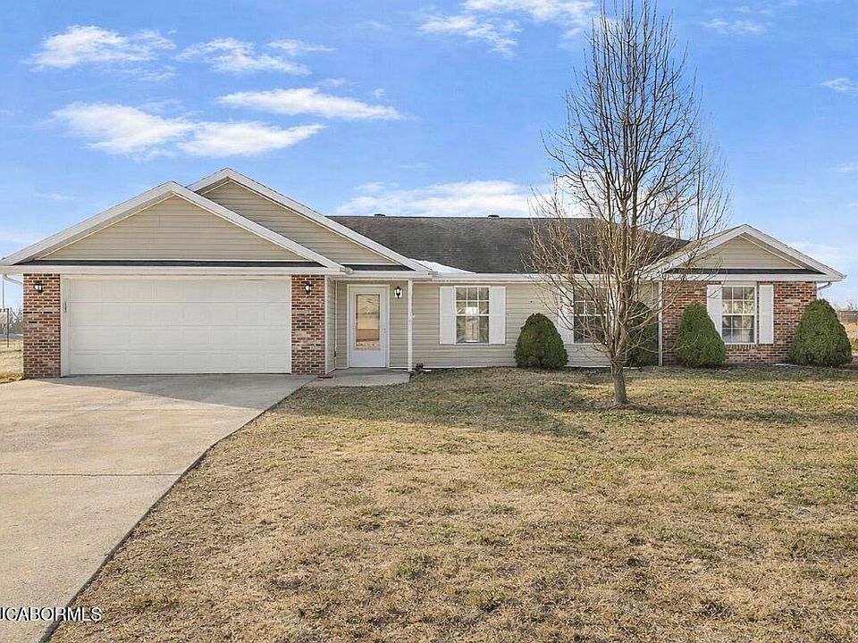 1st image of 208 Alma Dr