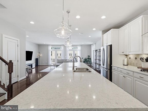 5th image of 13745 Senea Dr