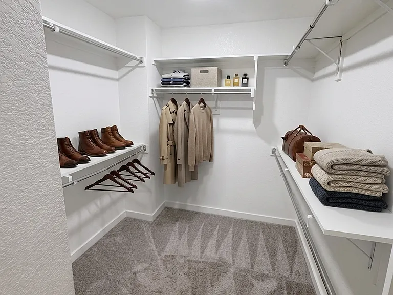 1010 Kennedy Dr — Photo 13