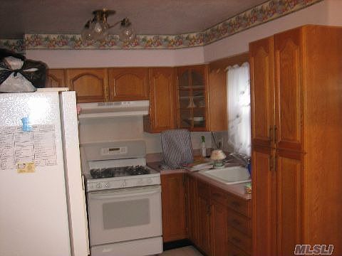 2nd image of 304 Chester St