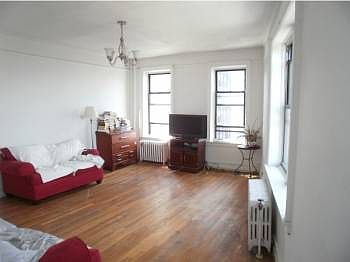 4th image of 130 Haven Ave