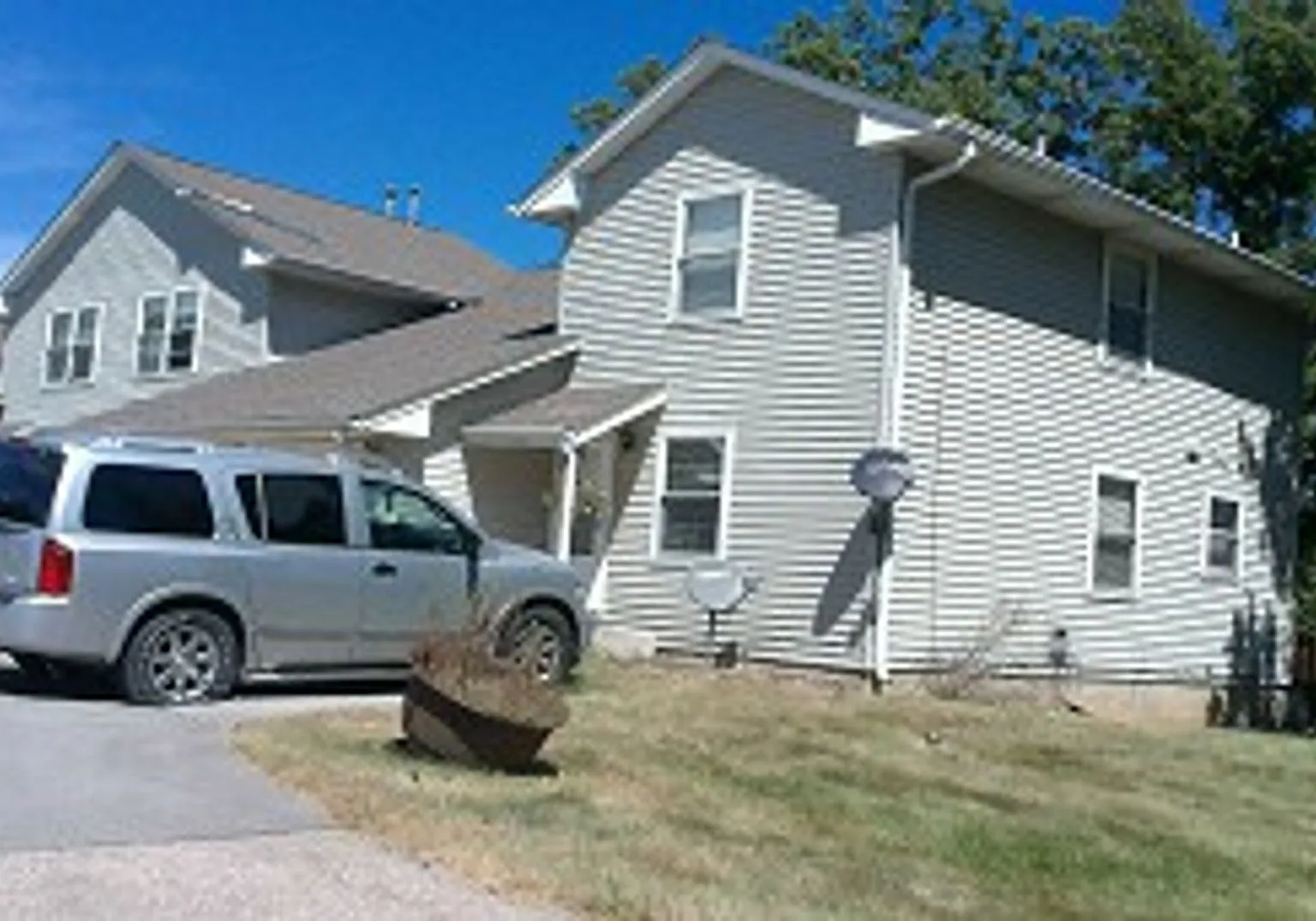 Foster Road Duplexes — Photo 1