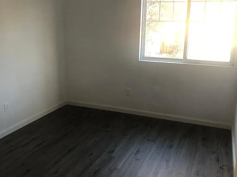 1351 Heatherfield Way — Photo 12
