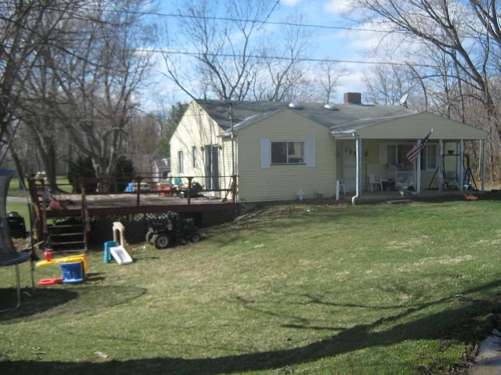 13159 Laurel Rd NE photo 1