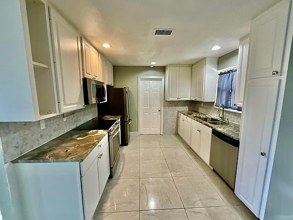 5th image of 1419 W Fernlea Dr