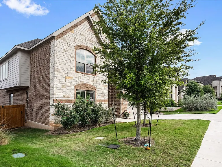 1432 Mulberry Oak Ln — Photo 4