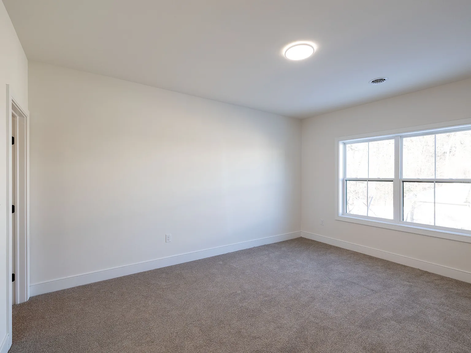 2 bed, 1100 sqft, $2,150 — Photo 4