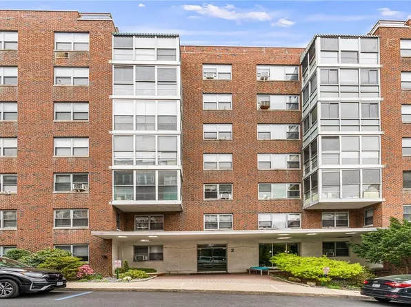 2 Washington Square #5H, Larchmont, NY 10538