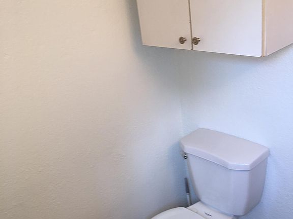 4th image of 2316 E St