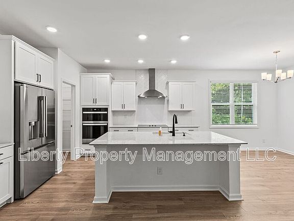 5th image of 472 Copperleaf Dr