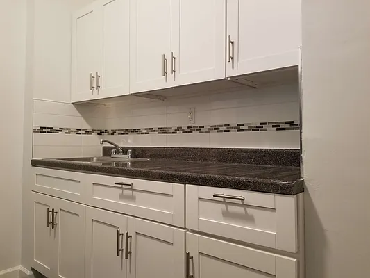 Rented by Bruma Realty LLC | media 10