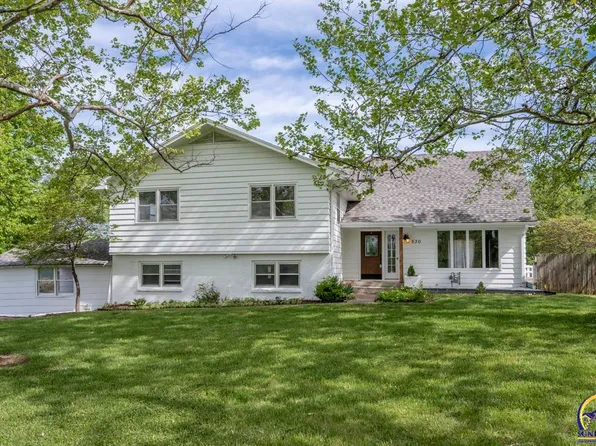 530 NE 35th St, Topeka, KS 66617