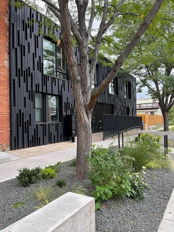 2959 N Franklin St — Photo 1