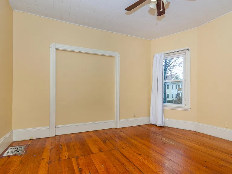 49 Porter St #2 — Photo 12