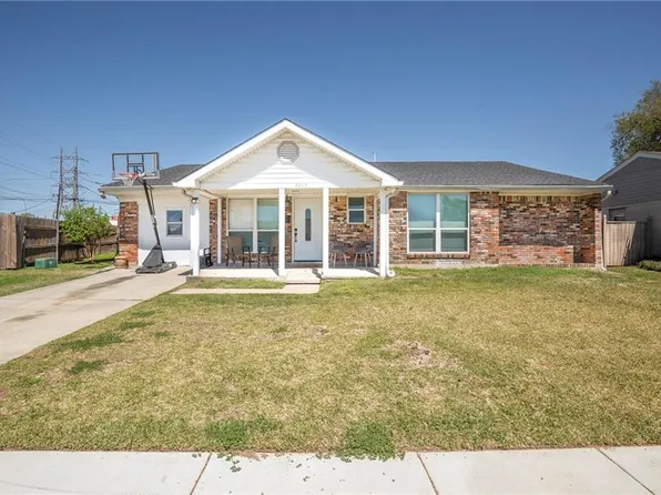 7217 Schouest St, Metairie, LA 70003